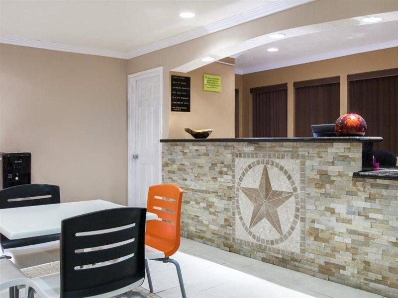 Super 8 By Wyndham Sherman Extérieur photo